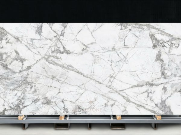 Glacier Dark Quartz Stone