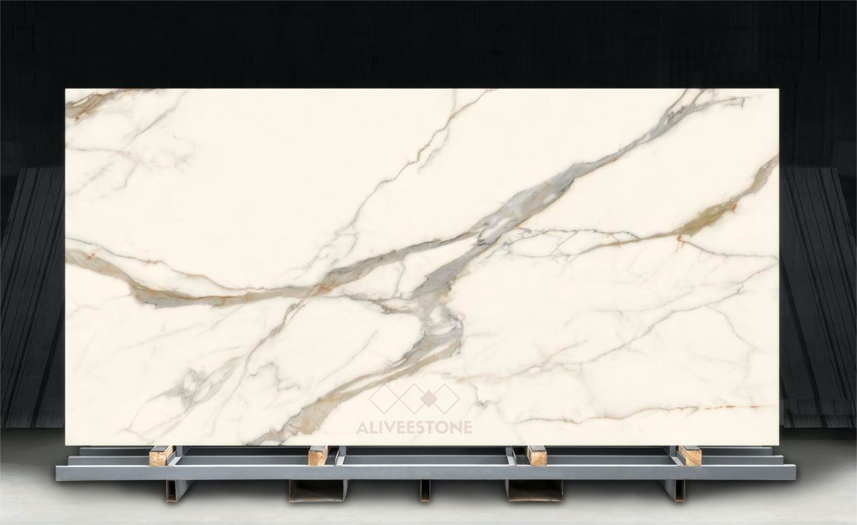 Calacatta Oro Quartz Slab