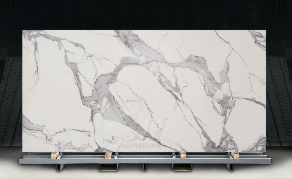 Calacatta Bold Vein Quartz Stone