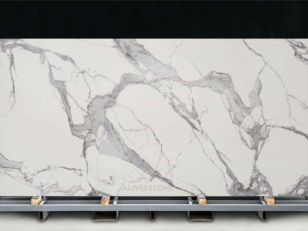 Calacatta Bold Vein Quartz Stone